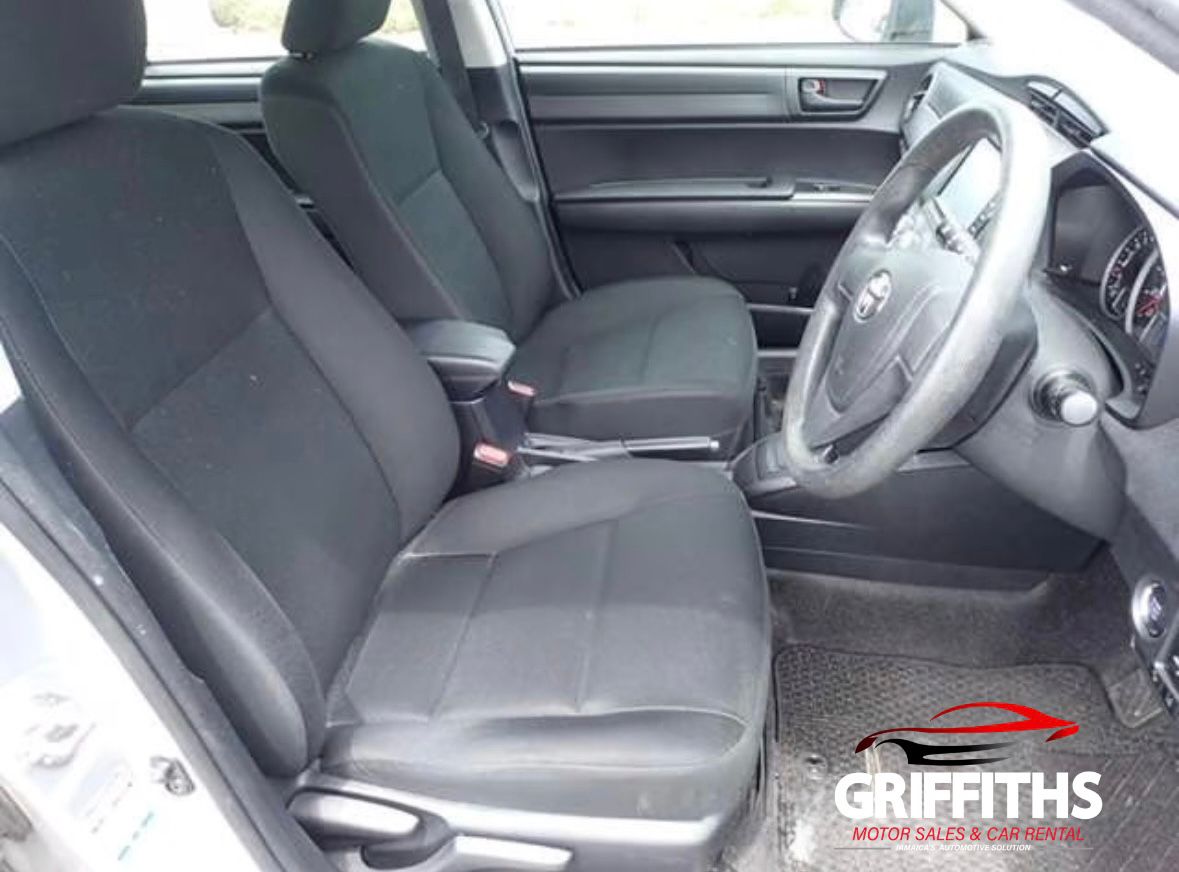 Vehicle Image 8
